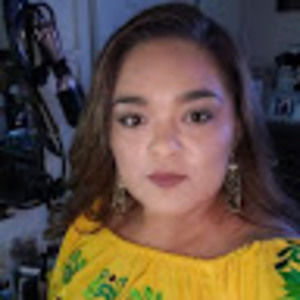 Meet your Posher, Raquel